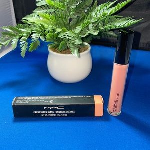 Mac cremesheen glass brilliant a levres boy bait 204